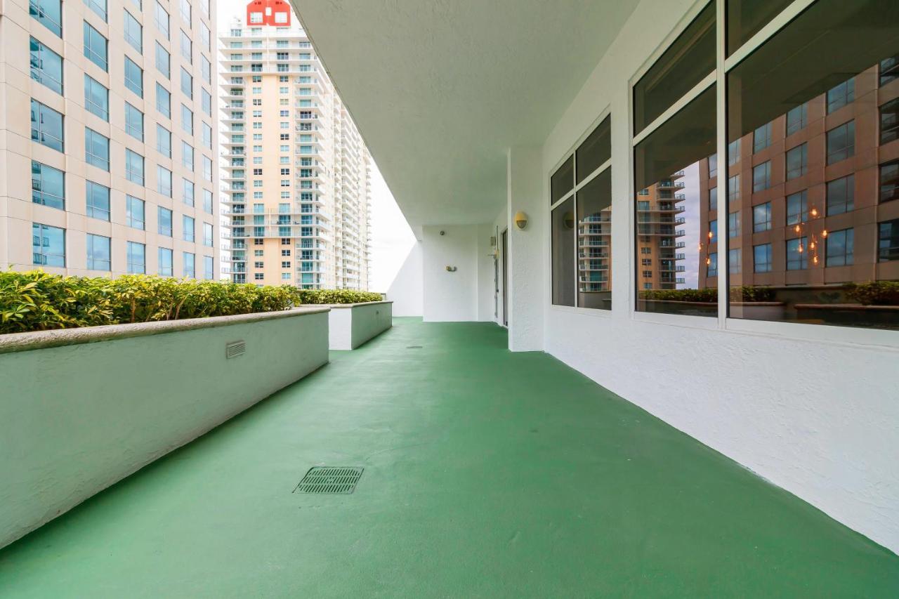 מיאמי The Club At Brickell Bay Luxury Suites מראה חיצוני תמונה