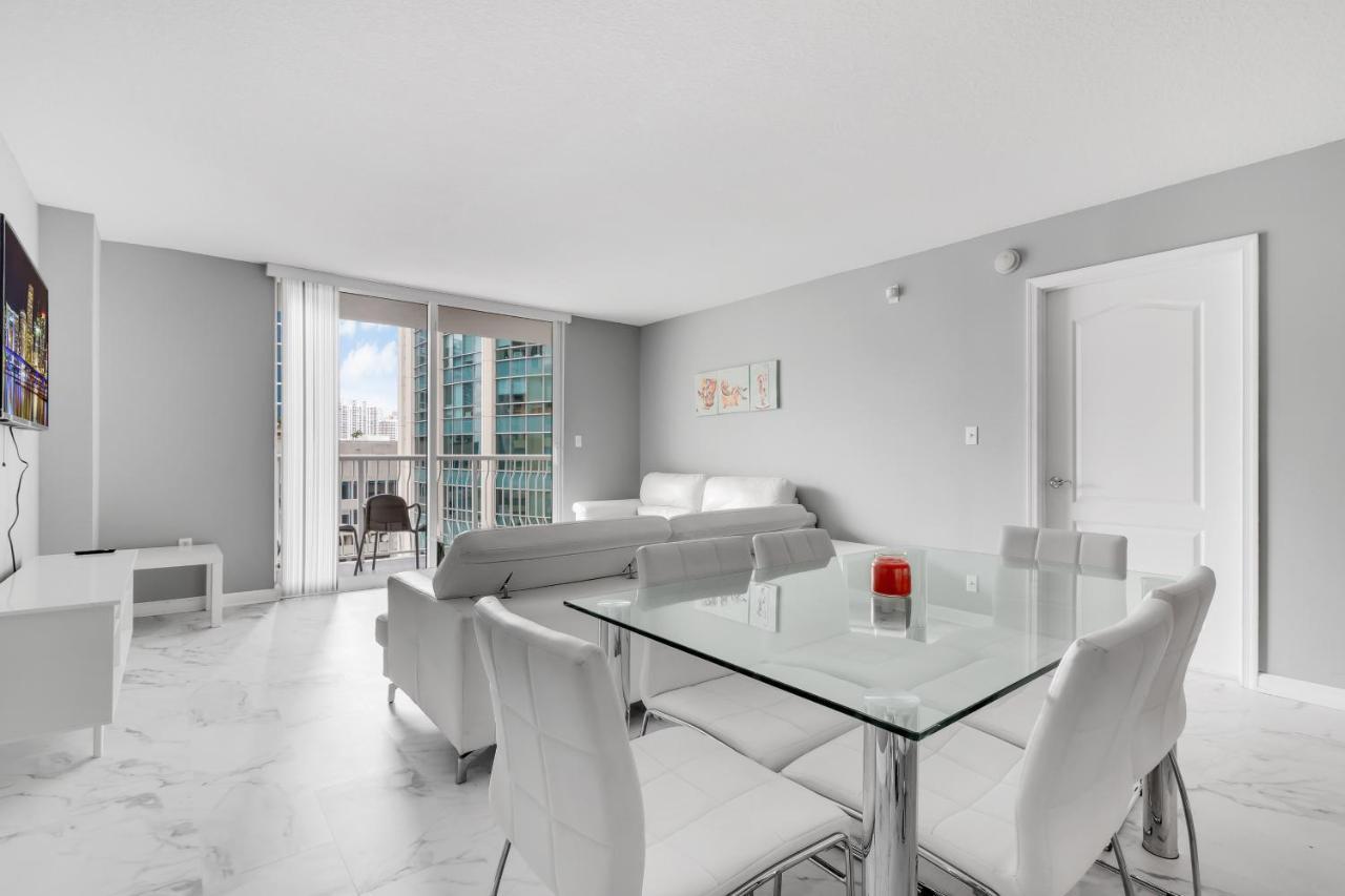 מיאמי The Club At Brickell Bay Luxury Suites מראה חיצוני תמונה